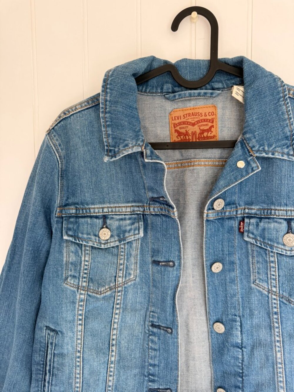 Levi's Women's Denim Jacket | Size Large